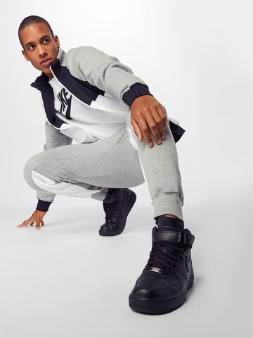 Regular Survêtement Nike Sportswear en gris