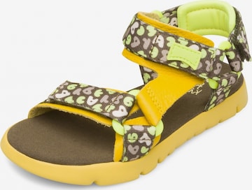 Chaussures ouvertes 'Oruga' CAMPER en jaune : devant