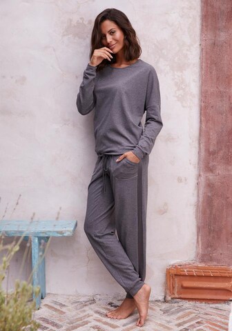 VIVANCE Loungewear in Grey