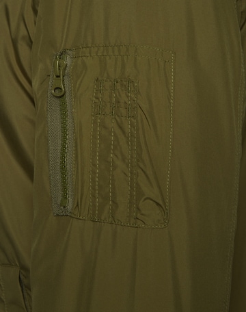 Veste mi-saison Urban Classics en vert