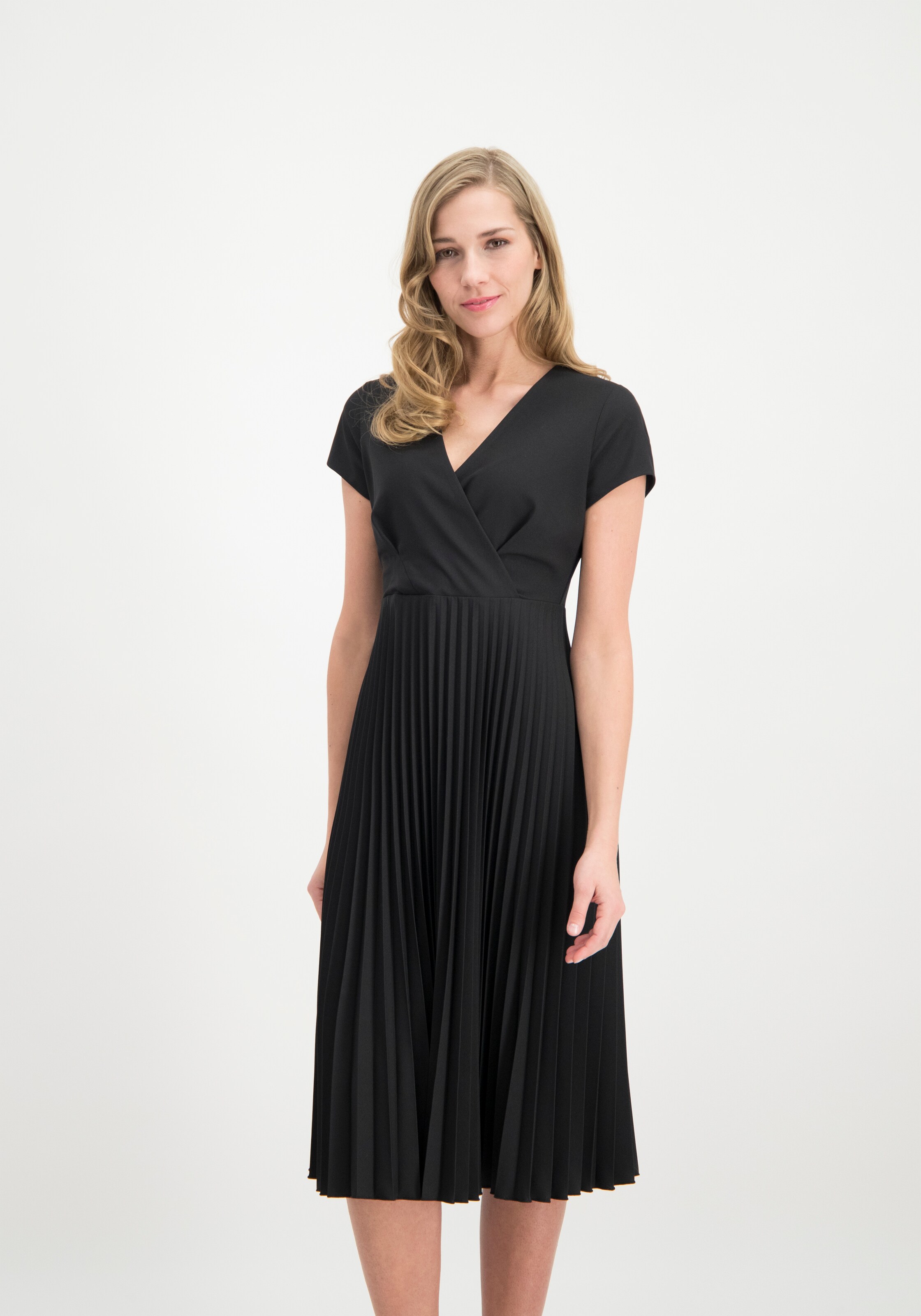 Frauen Große Größen Nicowa Kleid 'Adiana' in Schwarz - DP45685