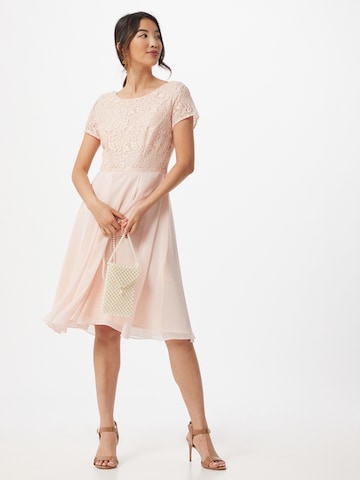 Robe de cocktail SWING en rose