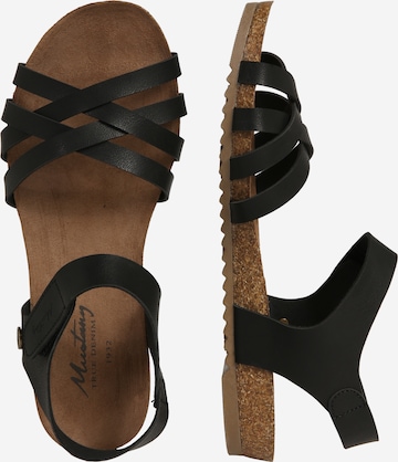 MUSTANG Sandały z rzemykami w kolorze czarny