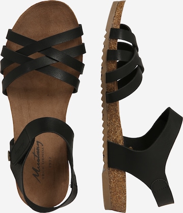 MUSTANG Sandalen met riem in Zwart