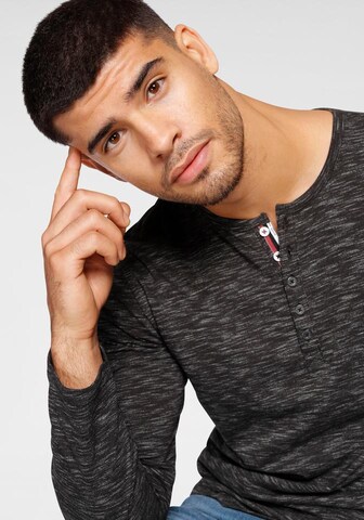 Bruno Banani Shirt ' Henleystil' in Grey
