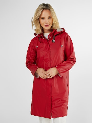 ILSE JACOBSEN Raincoat in Red: front