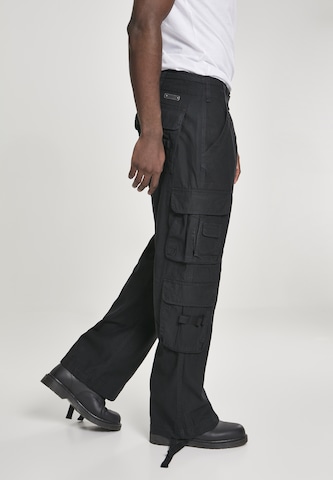 Brandit Tapered Cargo trousers in Black