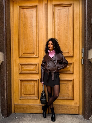 Chic Leather Look