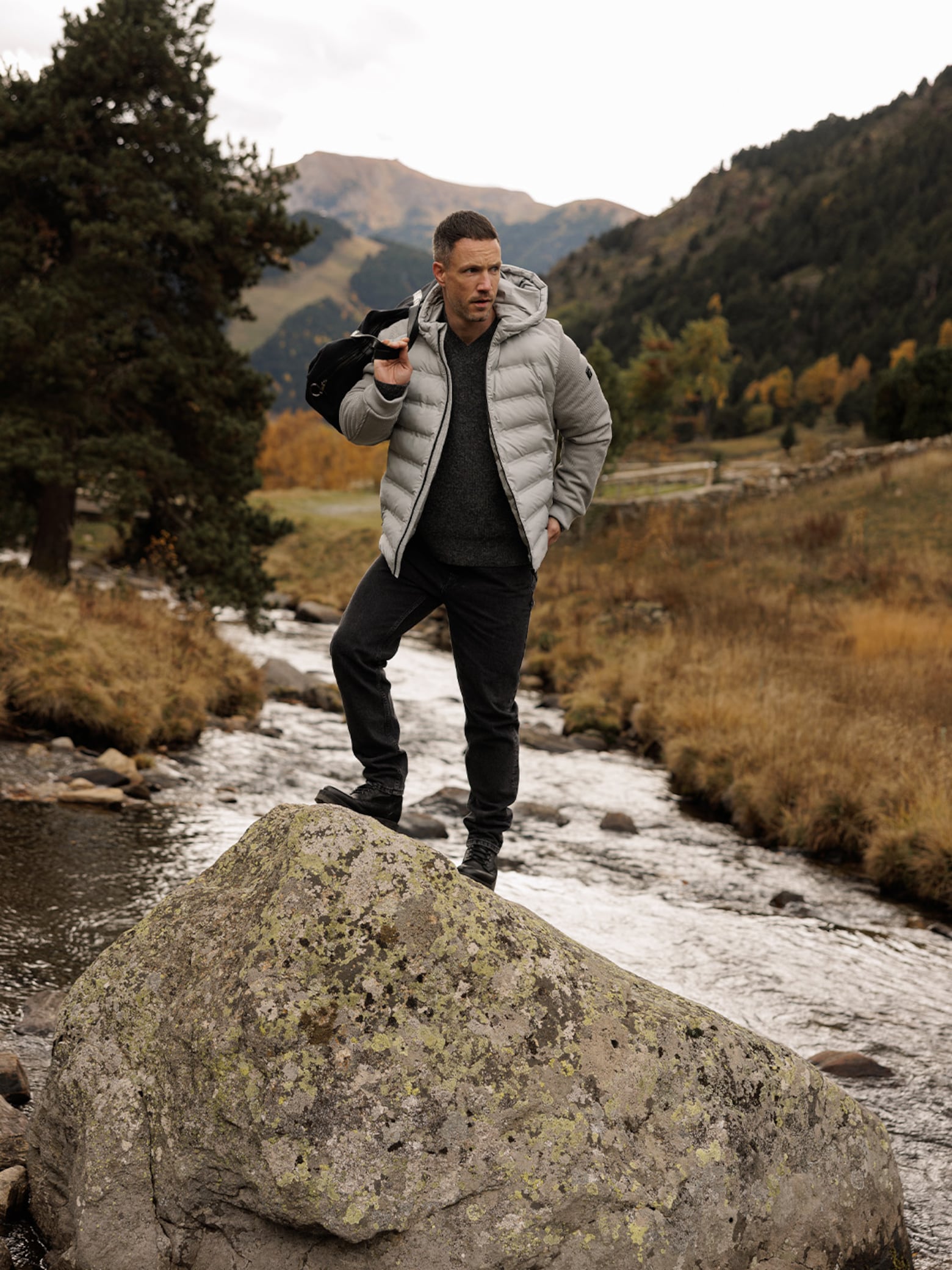 Където планините се срещат със стрийт стила DAN FOX APPAREL