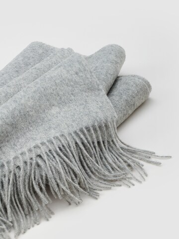 EDITED Scarf 'Esma' in Grey