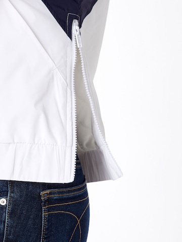 Veste mi-saison Urban Classics en blanc