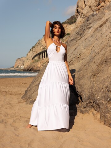 White Maxi Boho Look