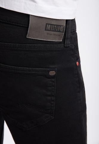 MUSTANG Skinny Jeans 'Oregon' in Zwart