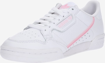 Baskets basses ADIDAS ORIGINALS en blanc : devant