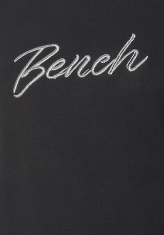 BENCH Sweatshirt i sort