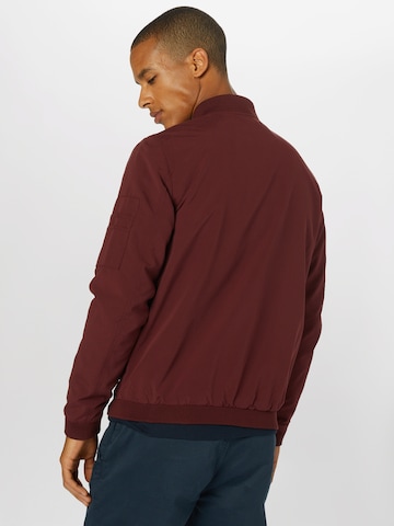 JACK & JONES - Ajuste regular Chaqueta de entretiempo 'Rush' en rojo