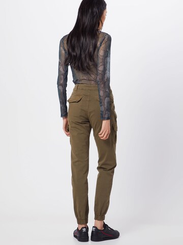 Effilé Pantalon cargo Urban Classics en vert