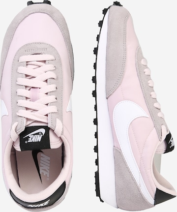 Sneaker low 'Daybreak' de la Nike Sportswear pe gri