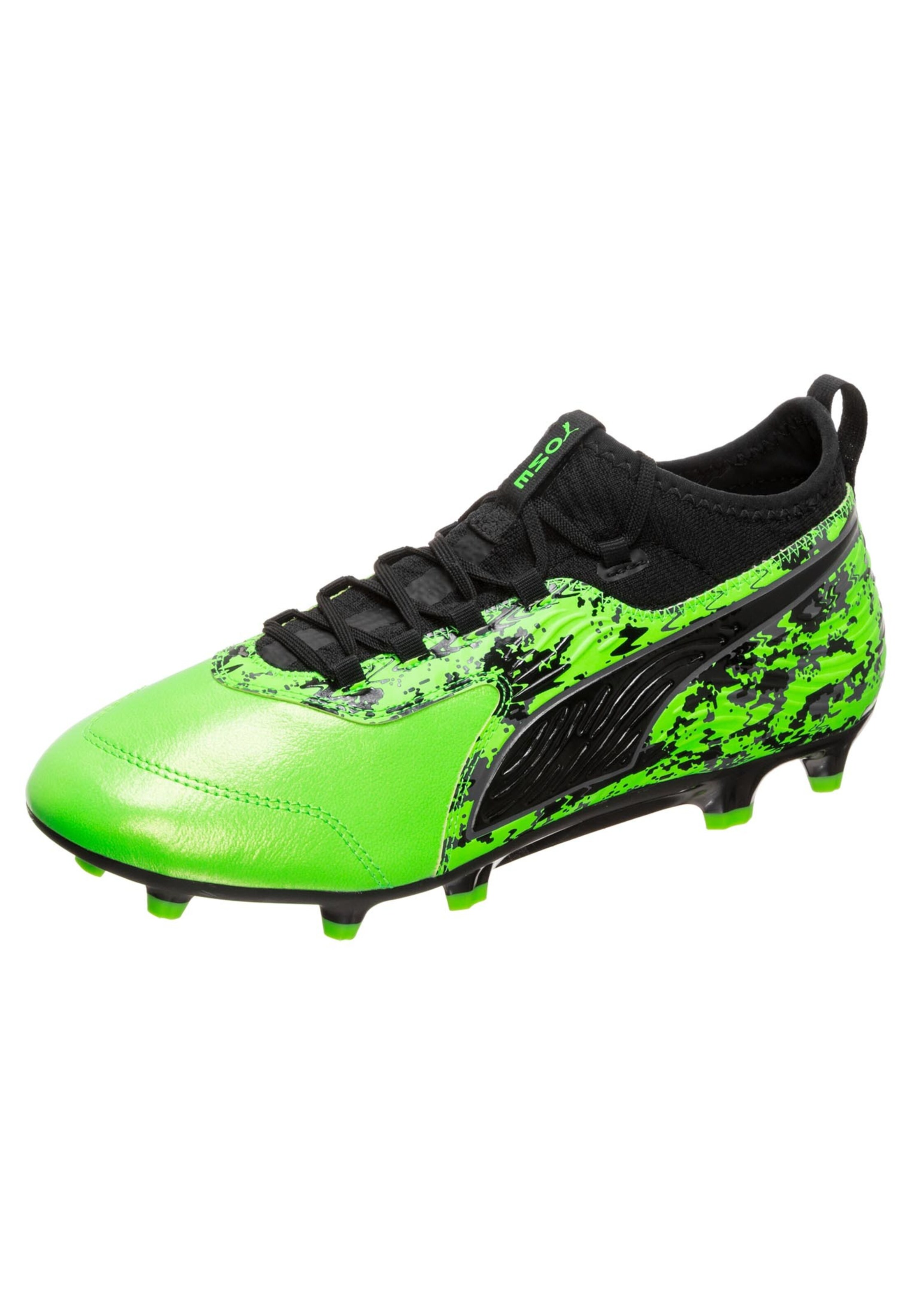 PUMA - Voetbalschoen in de kleur Lichtgroen