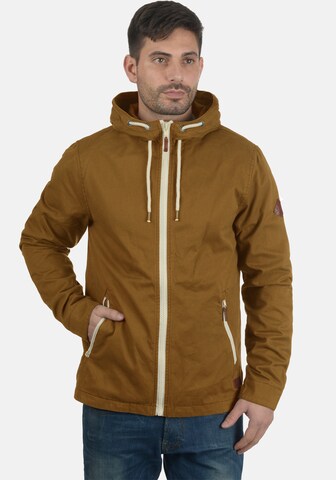 Veste mi-saison 'Bobby' BLEND en marron : devant