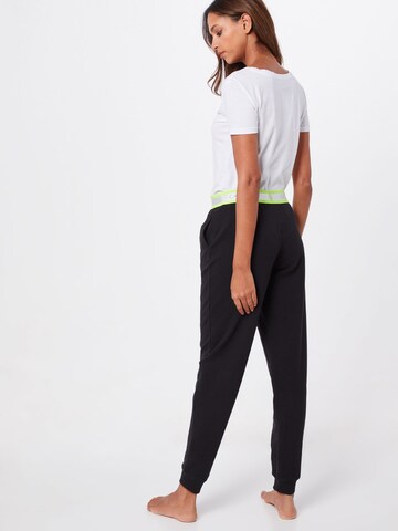 Pantaloni de pijama 'JOGGER' de la Calvin Klein Underwear pe negru: spate