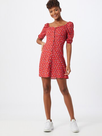 Boohoo Καλοκαιρινό φόρεμα 'Floral Square Neck Mini Dress' σε κόκκινο