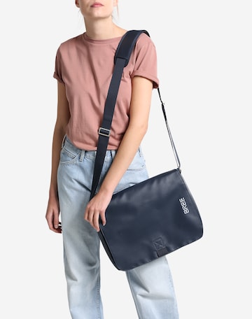 BREE Schultertasche in Blau: predná strana