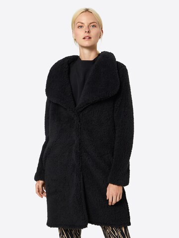 Urban Classics Mantel in Schwarz: Vorderseite