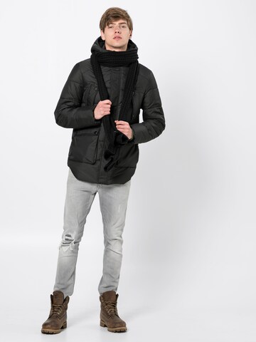 Urban Classics Jacke in Schwarz