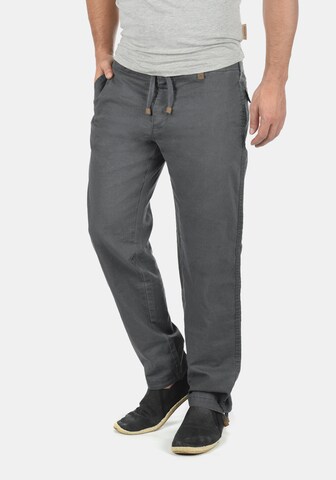 INDICODE JEANS Regular Leinenhose 'Ives' in Grau: predná strana