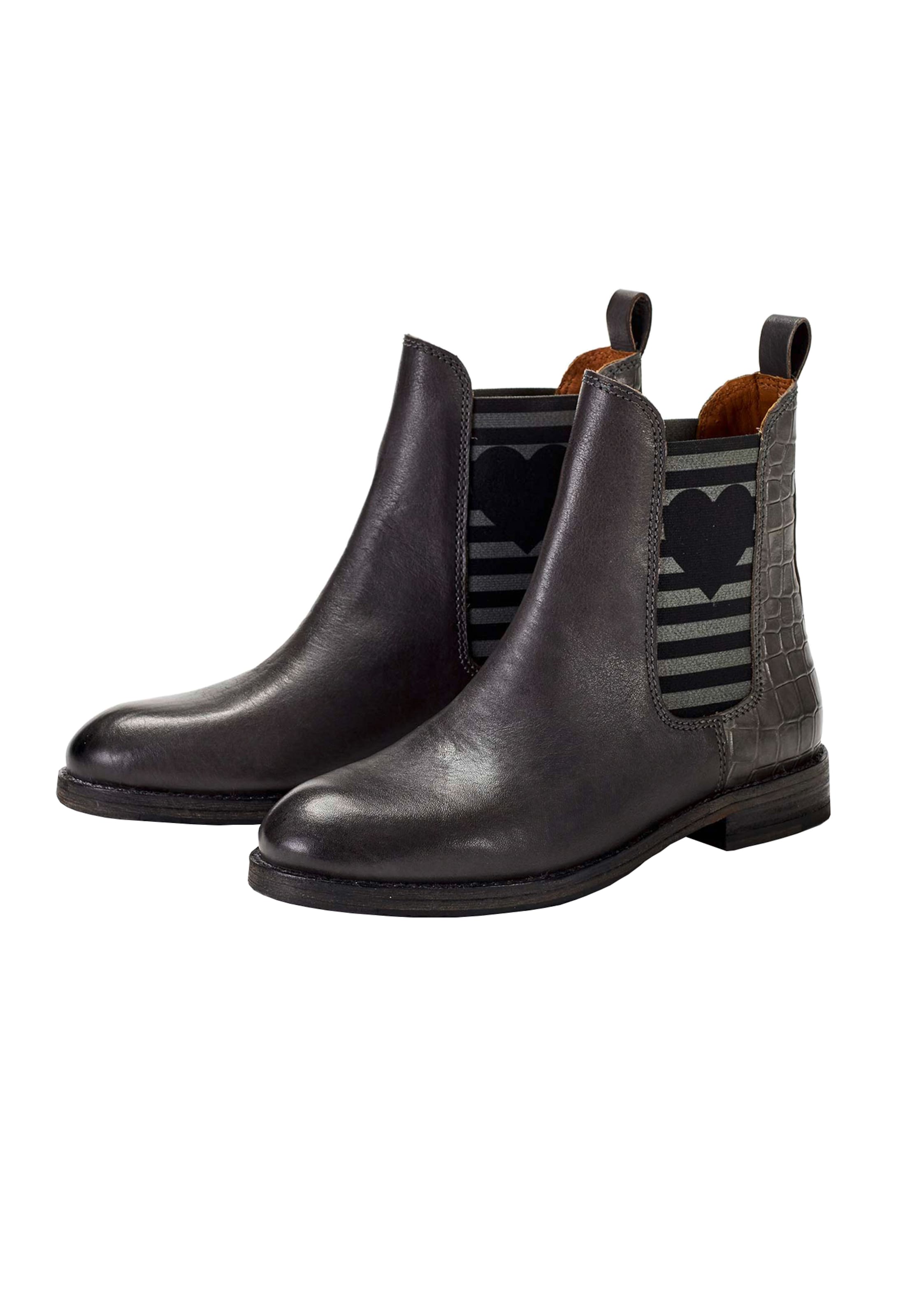 Crickit Chelsea Boots 'Amy' in Grey