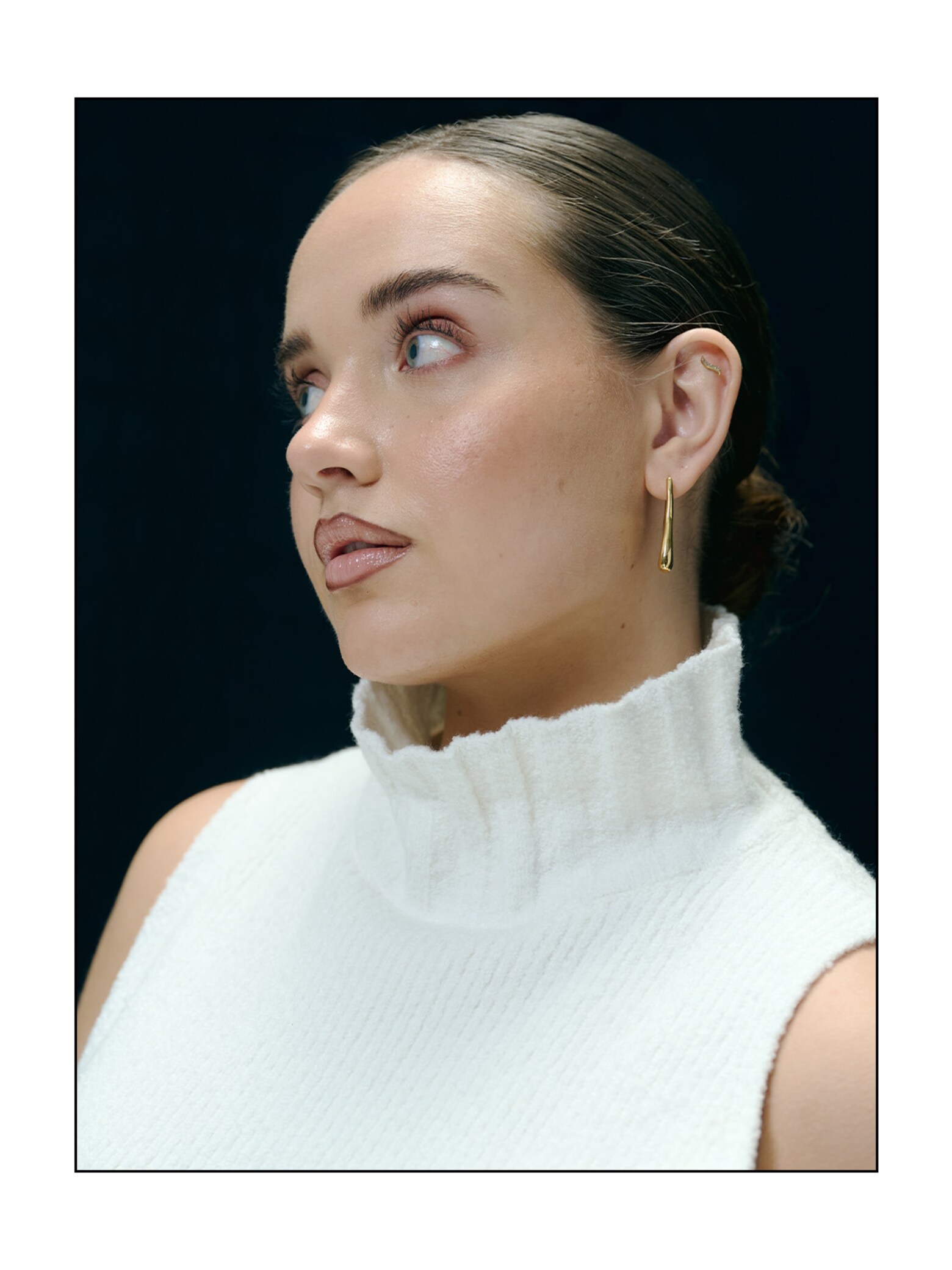 Greta A - White Knit Look