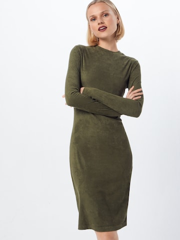 Urban Classics Šaty - Zelená: predná strana
