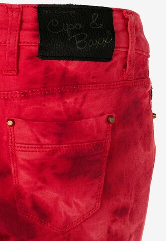 CIPO & BAXX Slimfit Shorts in Rot