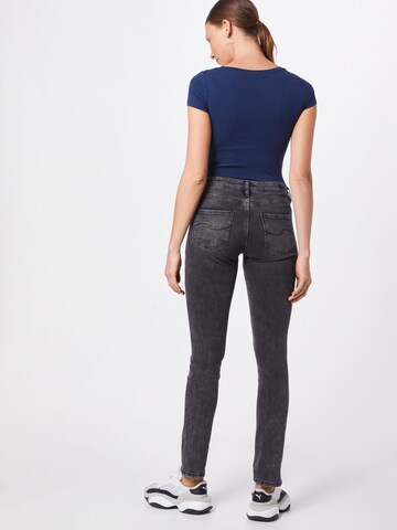 QS Slimfit Jeans in Schwarz: Rückseite