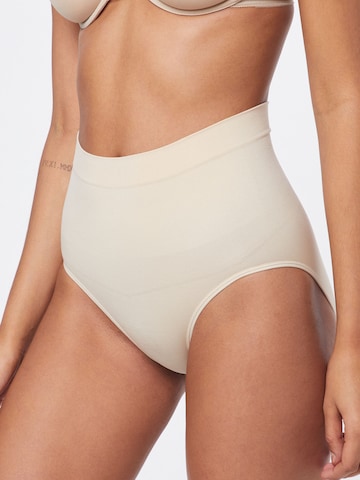 MAGIC Bodyfashionregular Gaćice za oblikovanje 'Comfort Brief' - bež boja: prednji dio