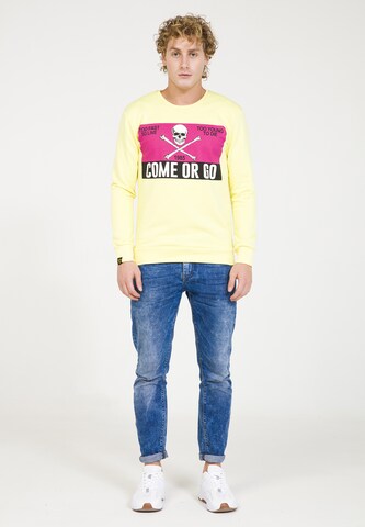 Sweat-shirt PLUS EIGHTEEN en jaune