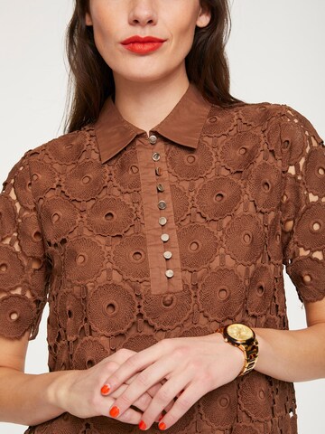 Robe heine en marron