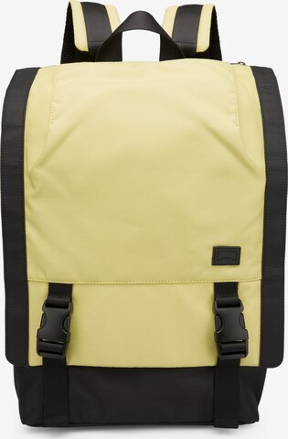 CAMPER Backpack in Yellow: front