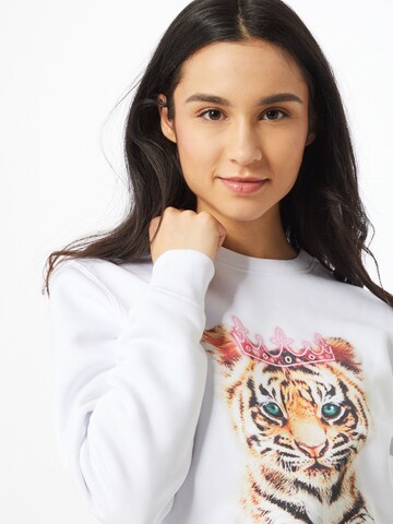 EINSTEIN & NEWTON Sweatshirt 'Baby Queen' in White