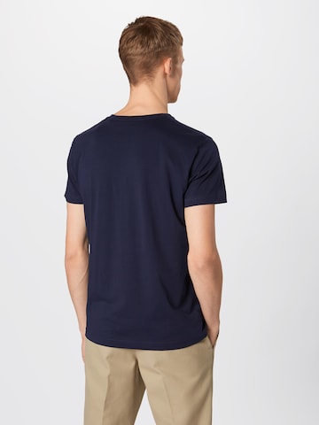 T-Shirt GANT en bleu : derrière