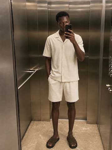 Off White Terry Cloth Co-Ord Look