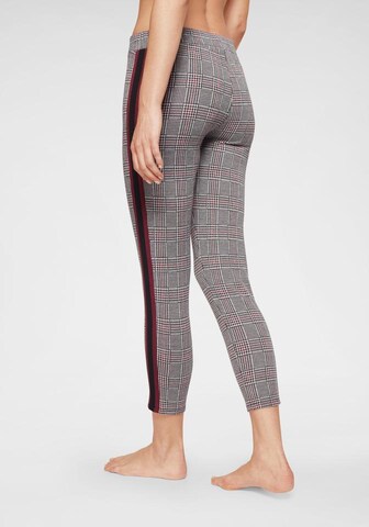 BENCH Skinny Leggings in Rot