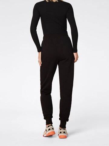 Tapered Pantaloni 'Megan' di LeGer by Lena Gercke in nero