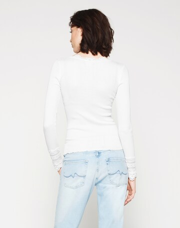 rosemunde Shirt in White: back