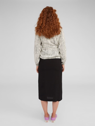 EDITED Rok 'Lilith' in Zwart: terug