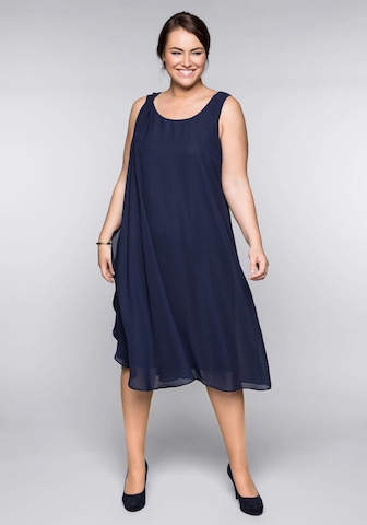 Rochie de la SHEEGO pe albastru: față