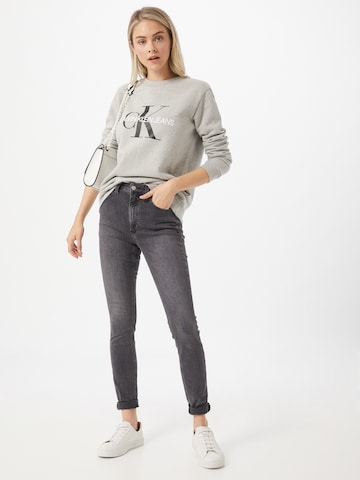 Calvin Klein Jeans Sweatshirt in Grijs