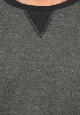 Sweat-shirt 'Aari' BLEND en gris