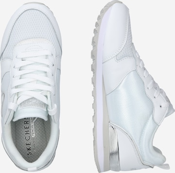 Baskets basses 'Gold'n Gurl' SKECHERS en blanc